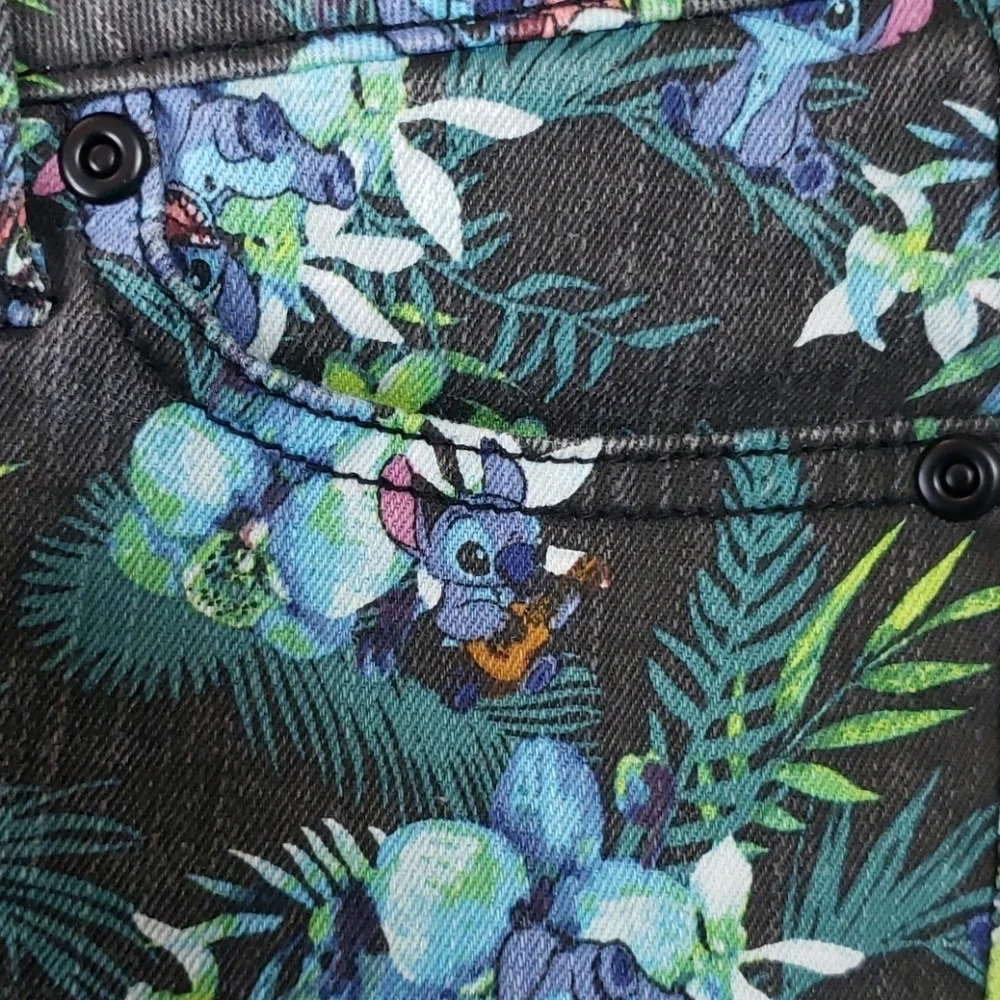 Disney Lilo & Stitch Raw Hem Shorts‎